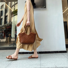 Load image into Gallery viewer, Leather Basket Tote Vacation Bag