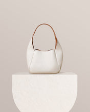 Load image into Gallery viewer, Elegant Leather Handbag