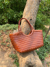 Load image into Gallery viewer, Leather Basket Tote Vacation Bag