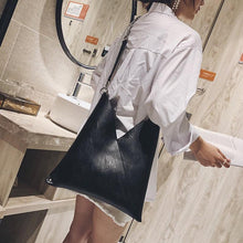 Load image into Gallery viewer, Fashion Leather Handbags Women Luxury Handbags Large Shoulder Bags Tote Purse