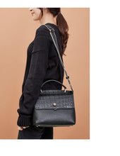 Load image into Gallery viewer, Genuine Leather Handbag Women Shoulder Bag Large Capacity Crossbody Bag