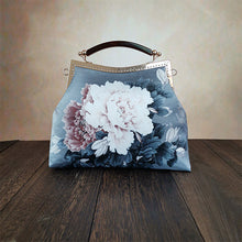 Load image into Gallery viewer, Retro Flower Bag
