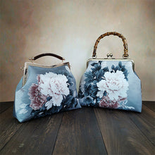 Load image into Gallery viewer, Retro Flower Bag
