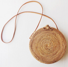 Load image into Gallery viewer, Round Rattan Straw Bag
