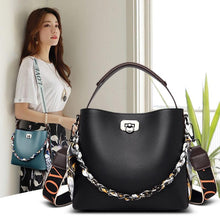 Load image into Gallery viewer, Fashion Ribbons Handbags Women Chain Small Shoulder Bags Luxury Crossbody Bags
